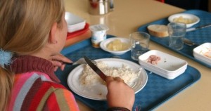 cantine-scolaire-605x320